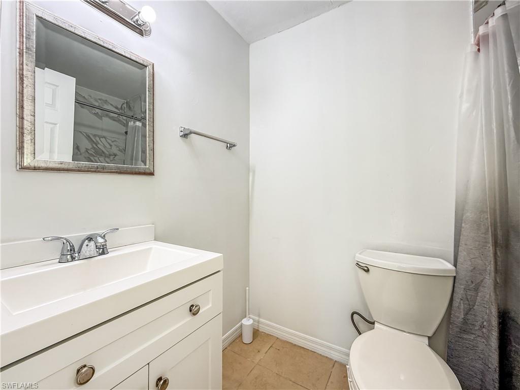 ROYAL WOODS - Residential