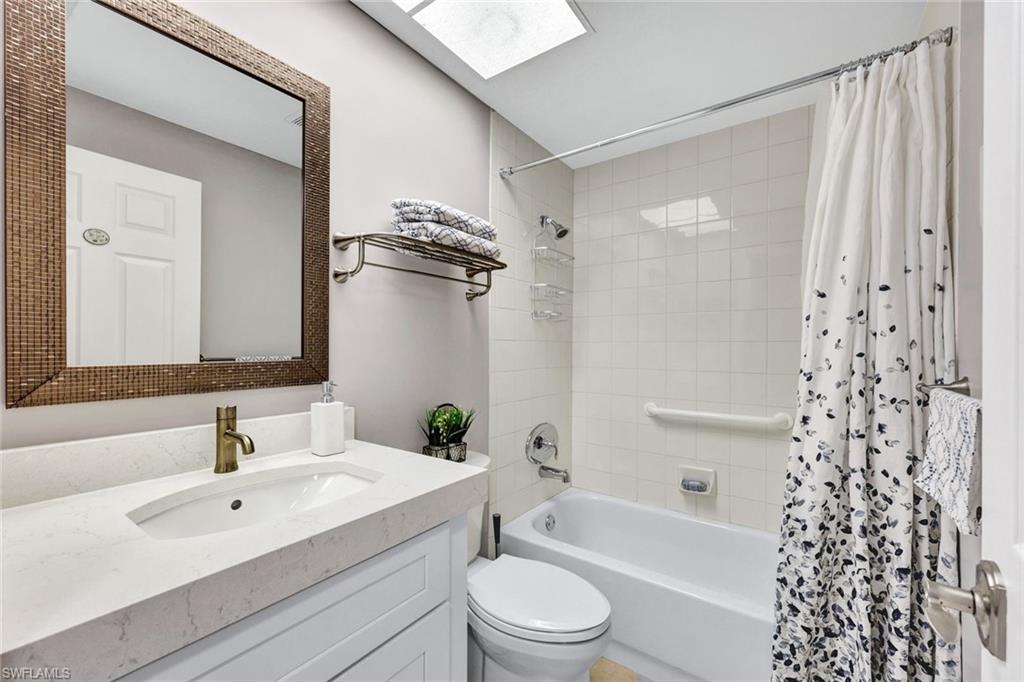 LAUREL OAKS AT PELICAN BAY - Residential Lease