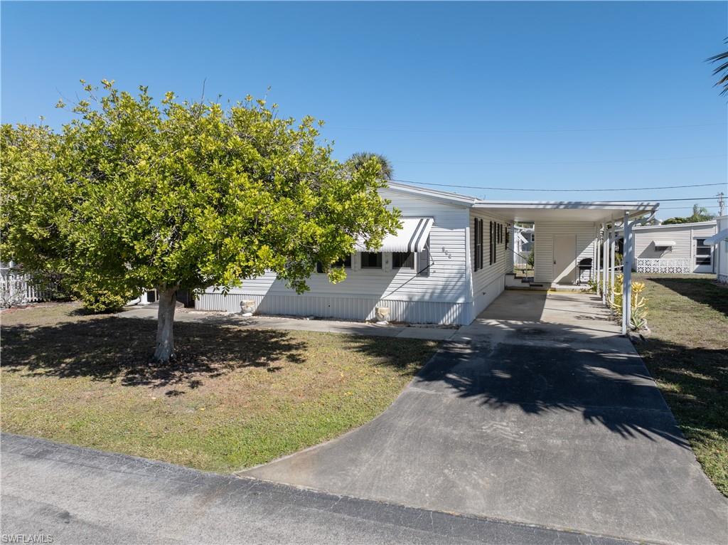 CARRIAGE VILLAGE - Residential