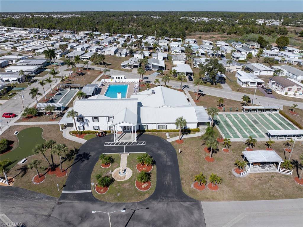 CARRIAGE VILLAGE - Residential