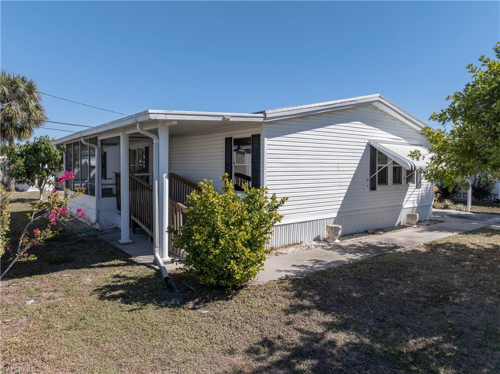 CARRIAGE VILLAGE - Residential