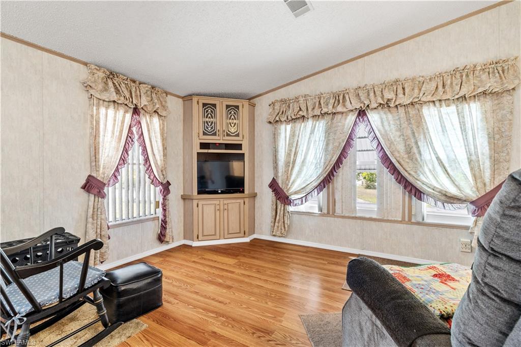 CARRIAGE VILLAGE - Residential