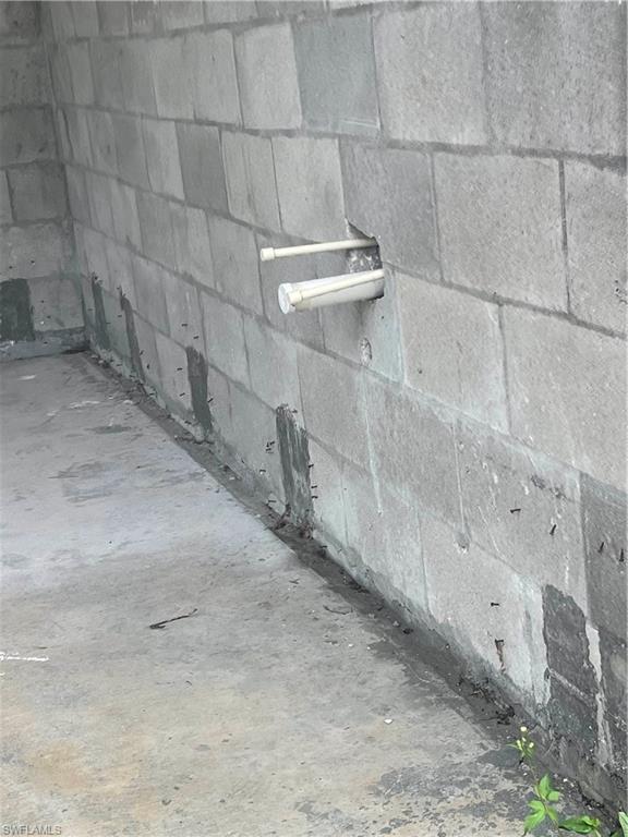 BANYAN VILLAGE - Residential