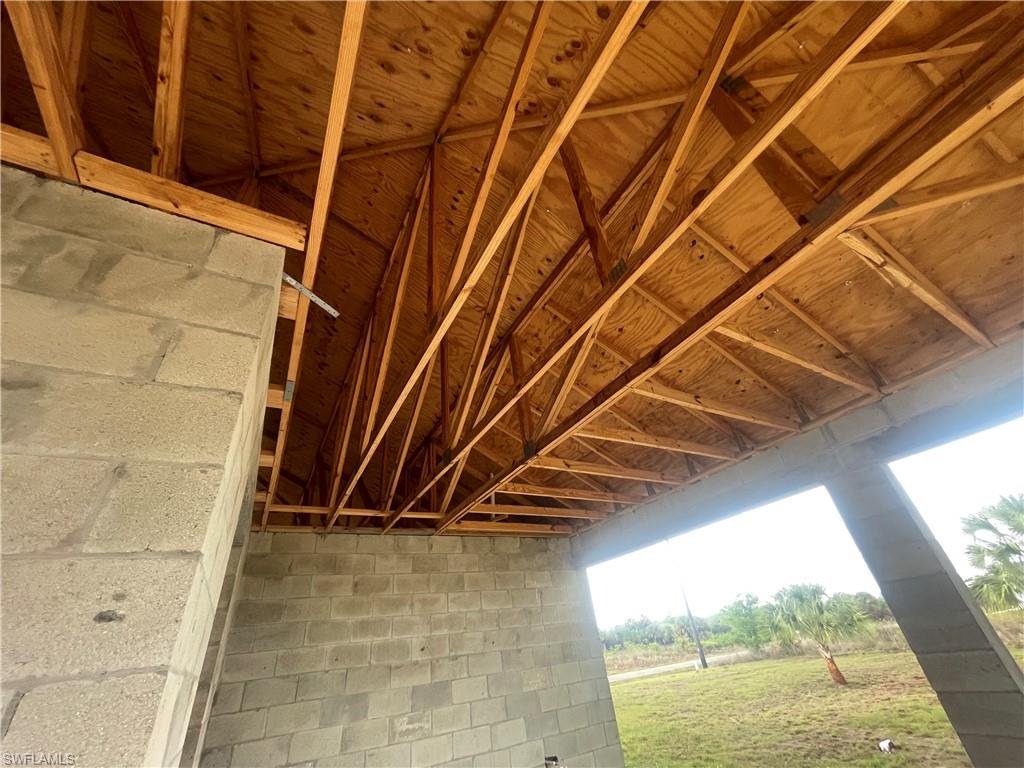 BANYAN VILLAGE - Residential