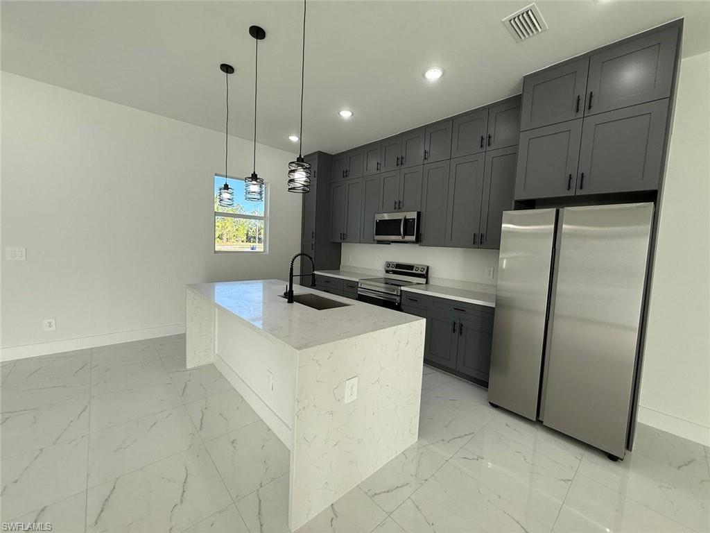 SOUTHEAST LEHIGH - Residential Lease