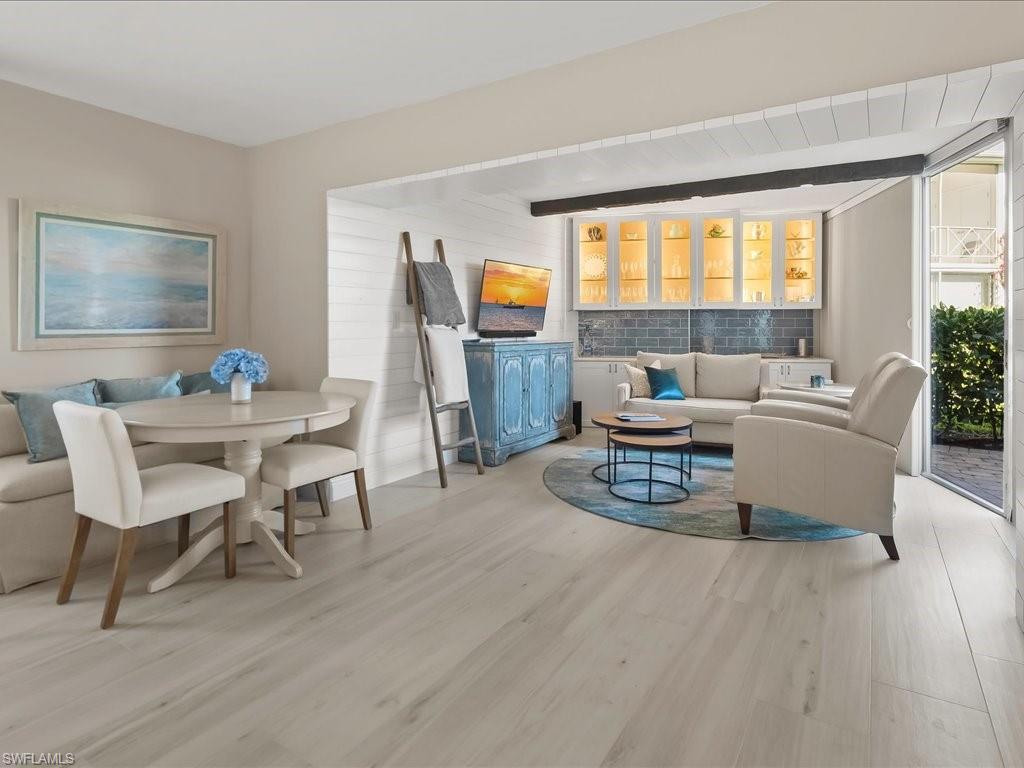 1568 Gulf Shore BLVD N 4