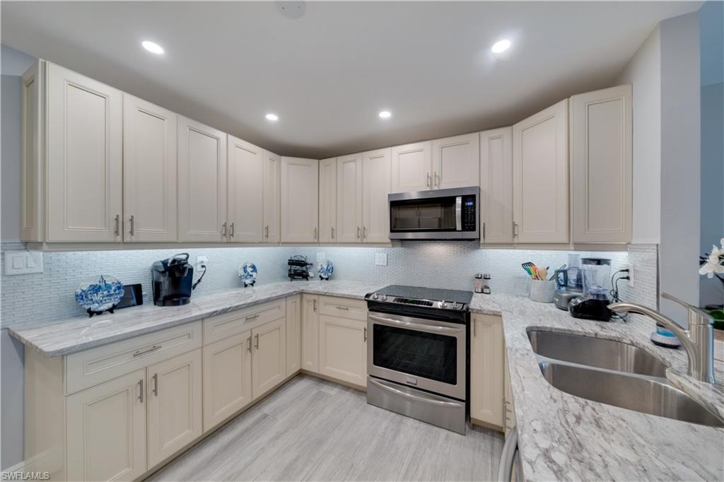 NAPLES BATH AND TENNIS CLUB - Residential