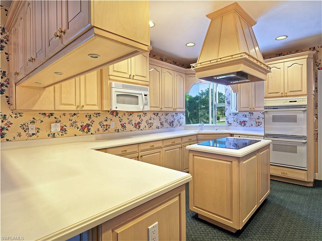 WHISKEY CREEK - Residential