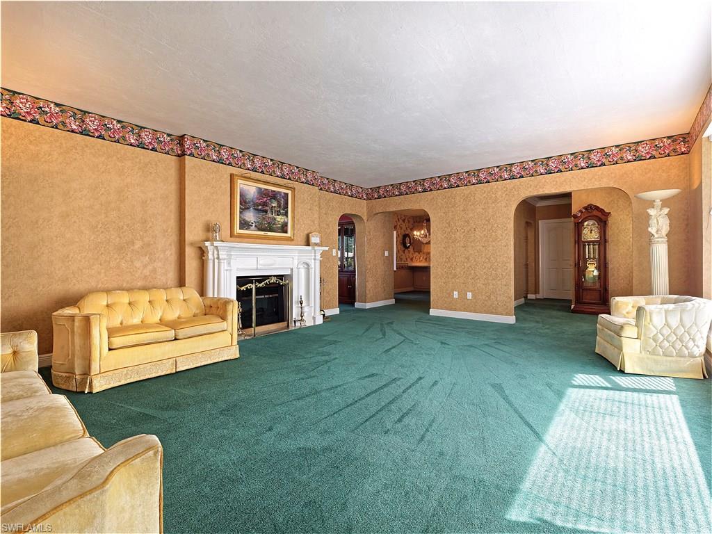 WHISKEY CREEK - Residential