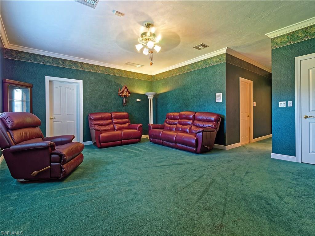 WHISKEY CREEK - Residential