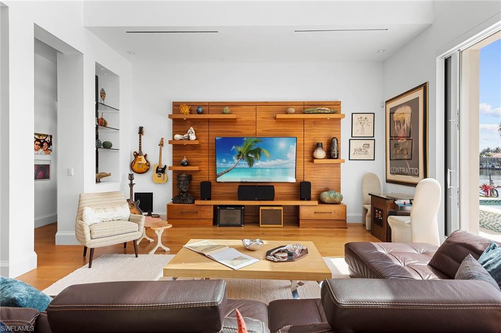 MARCO ISLAND - Residential