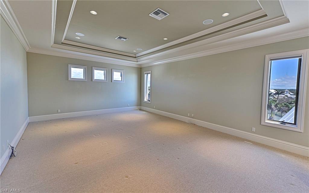 BAREFOOT BEACH - Residential