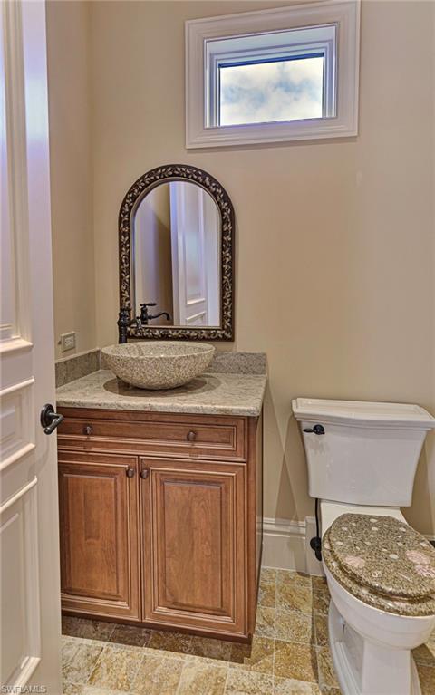 BAREFOOT BEACH - Residential