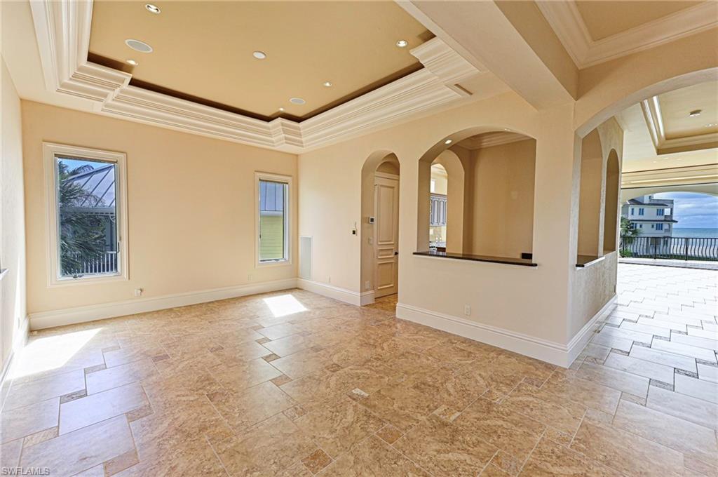 BAREFOOT BEACH - Residential