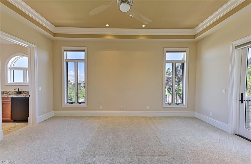 BAREFOOT BEACH - Residential