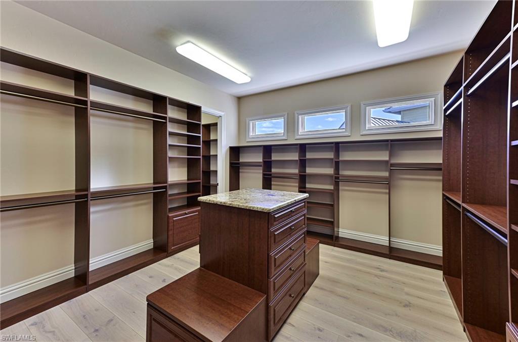 BAREFOOT BEACH - Residential