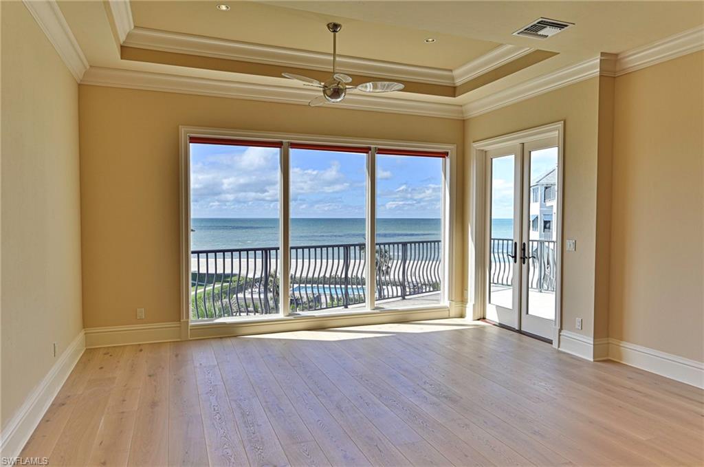 BAREFOOT BEACH - Residential