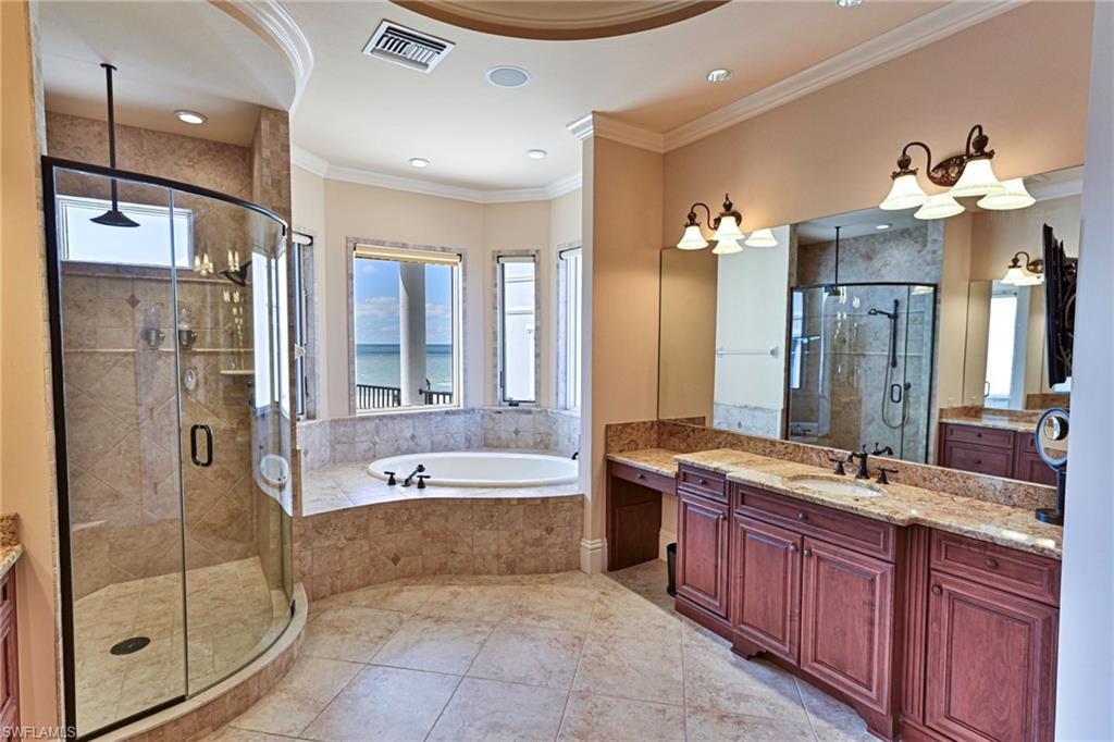 BAREFOOT BEACH - Residential