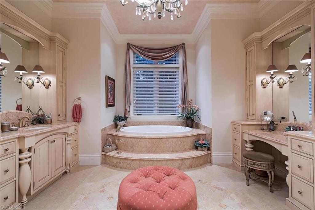 ROYAL HARBOR - Residential