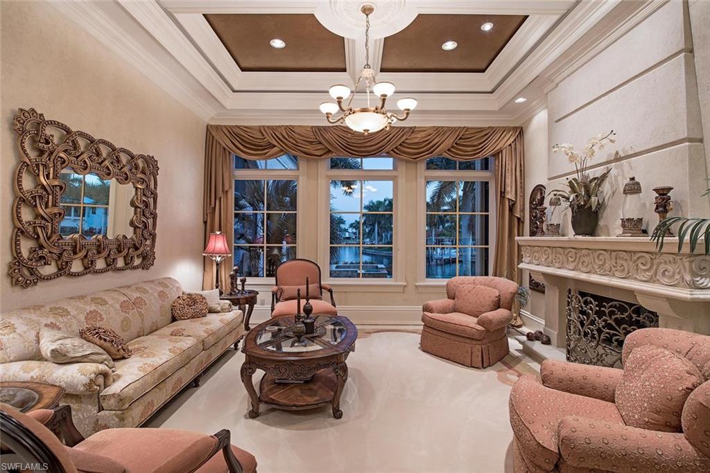 ROYAL HARBOR - Residential