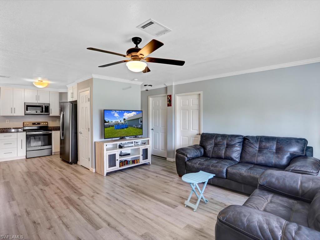 HENDERSON CREEK PARK - Residential