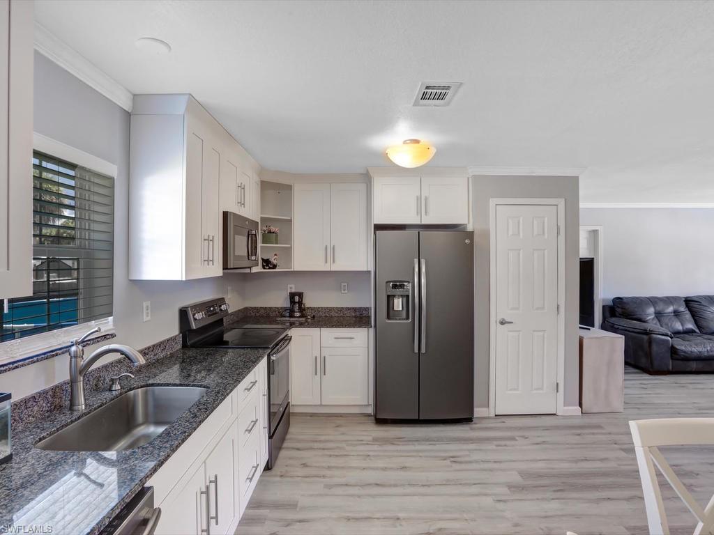 HENDERSON CREEK PARK - Residential