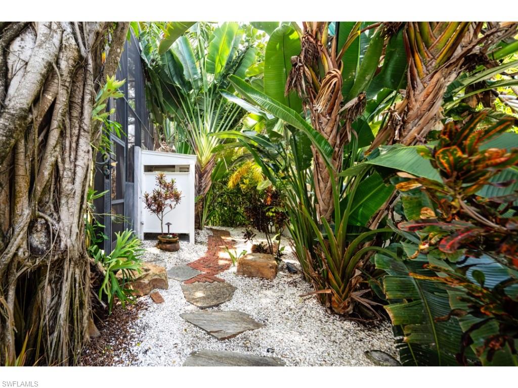 OLDE NAPLES - Residential