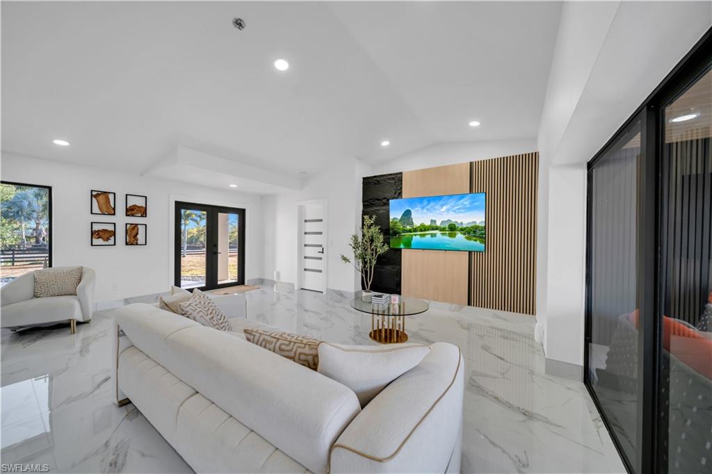 GULF SHORES ESTATES - Residential