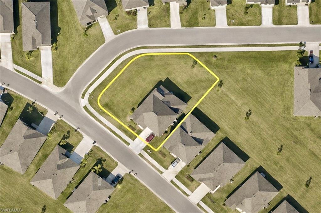 SAVANNA LAKES - Residential