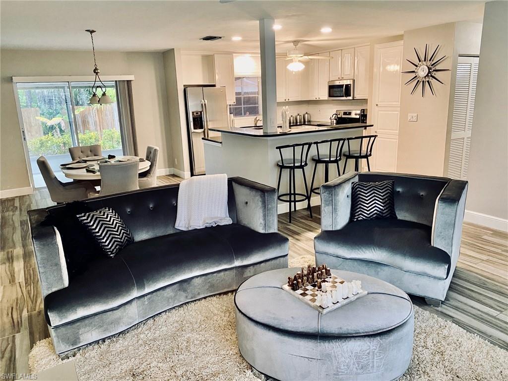 OAKES ESTATES - Residential