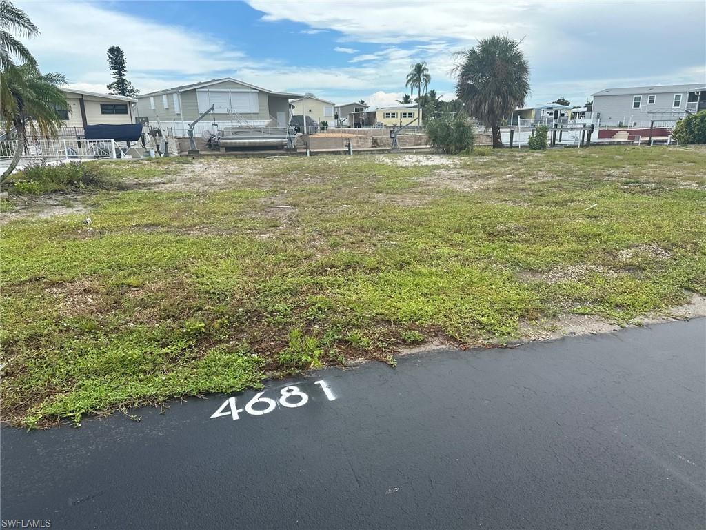 SPRING CREEK VILLAGE - Land