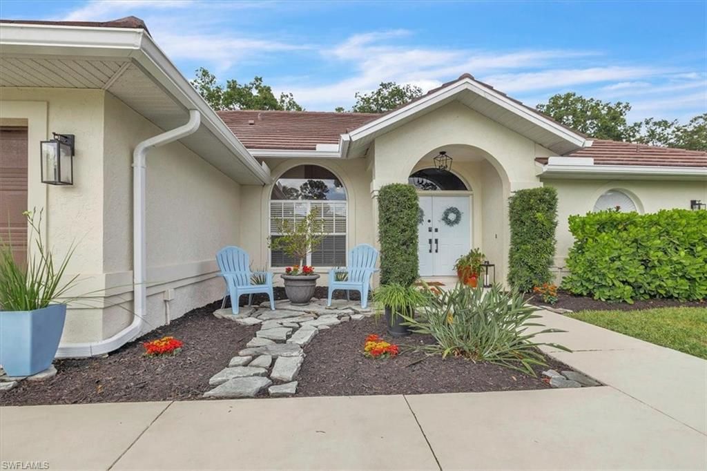 Photo of 488 Henley DR, NAPLES, FL 34104 (MLS # 226009109)