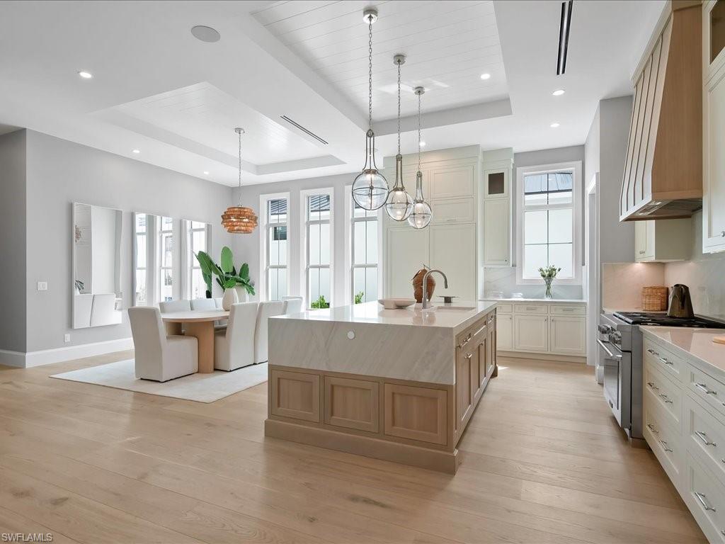 LAKE PARK - Residential