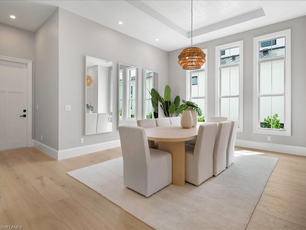 LAKE PARK - Residential