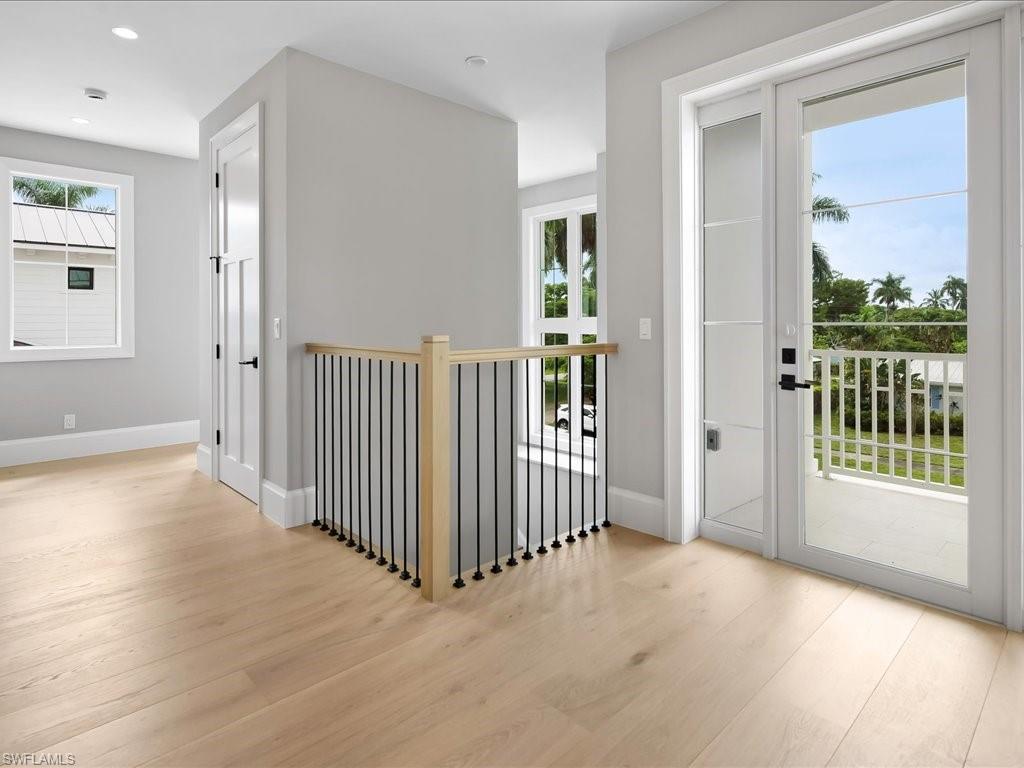 LAKE PARK - Residential