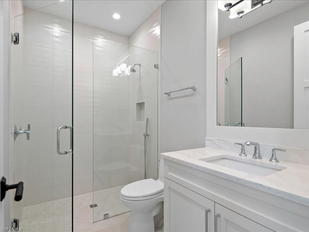 LAKE PARK - Residential