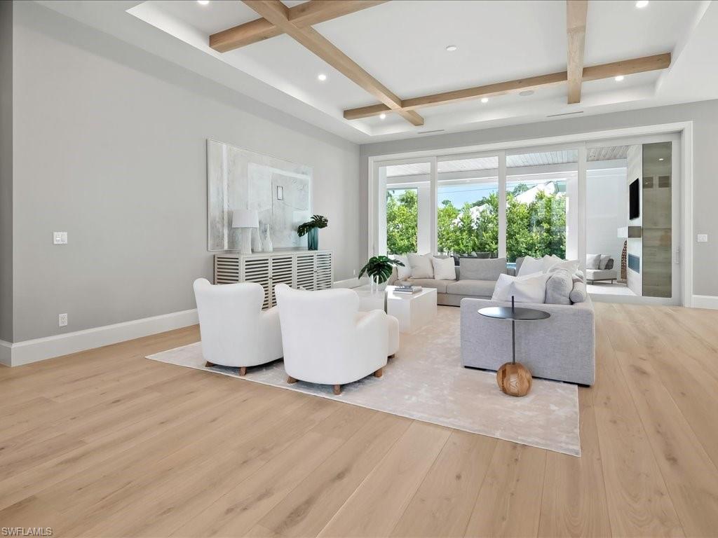 LAKE PARK - Residential