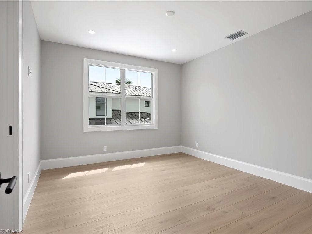 LAKE PARK - Residential