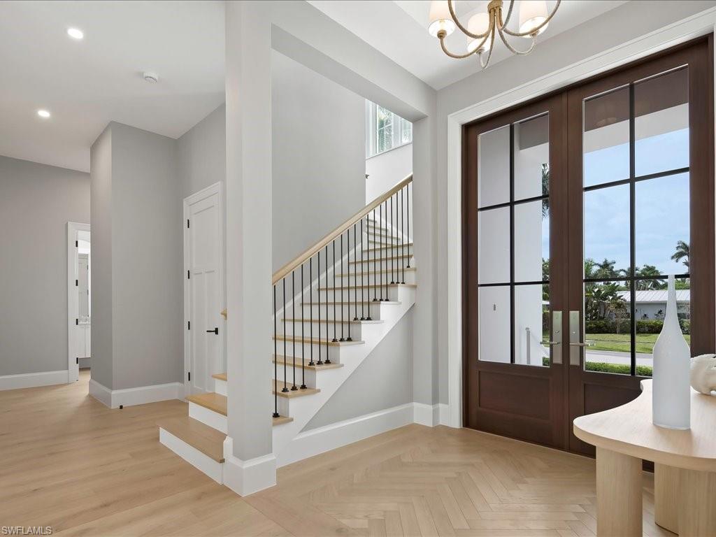 LAKE PARK - Residential