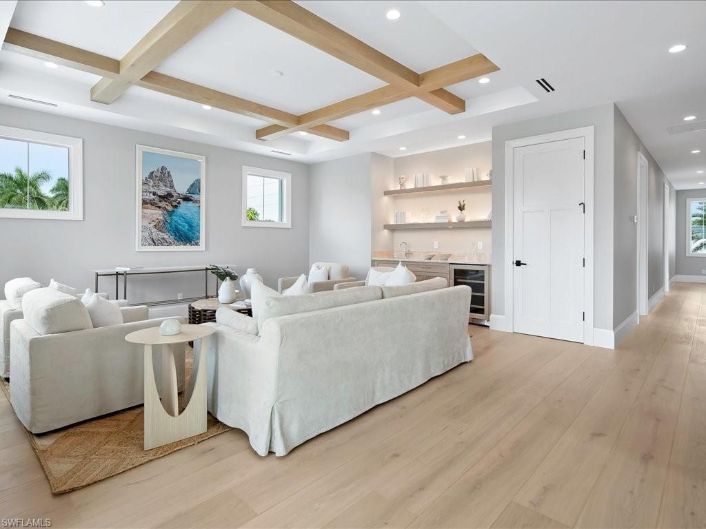 LAKE PARK - Residential