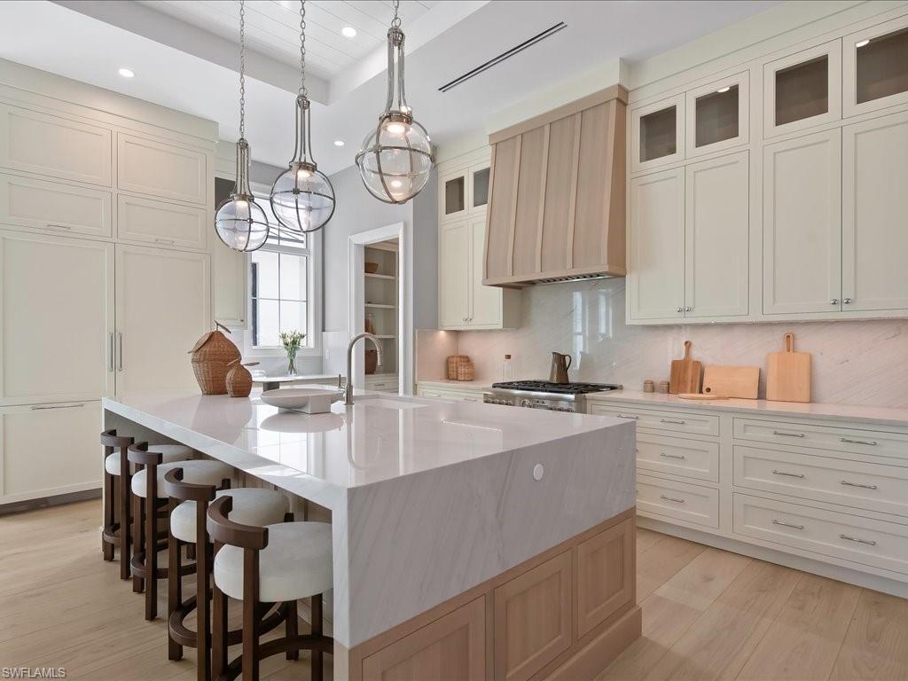 LAKE PARK - Residential