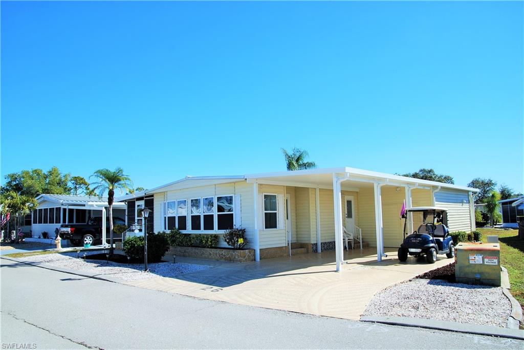 SIX LAKES COUNTRY CLUB - Residential