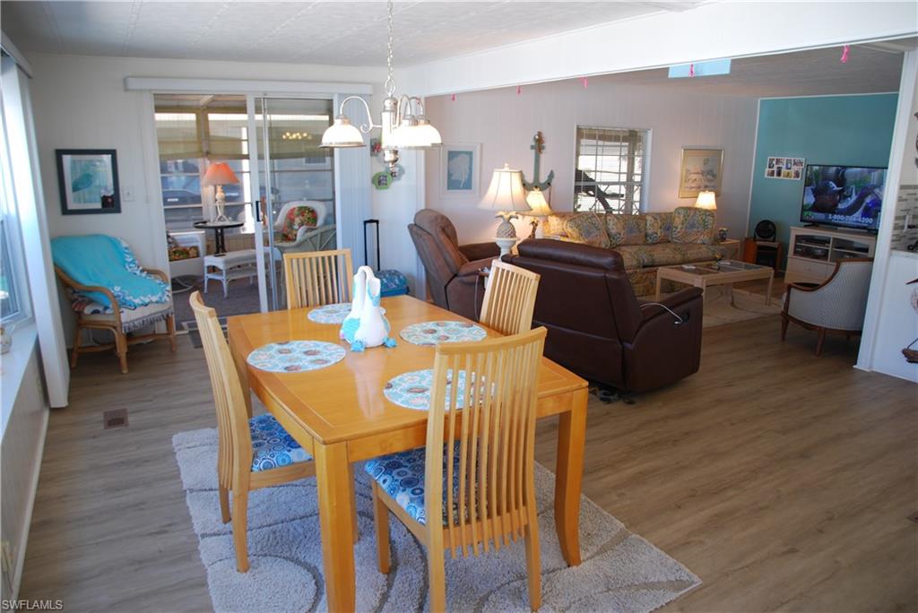 SIX LAKES COUNTRY CLUB - Residential