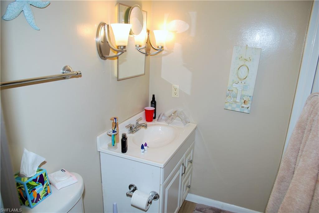 SIX LAKES COUNTRY CLUB - Residential