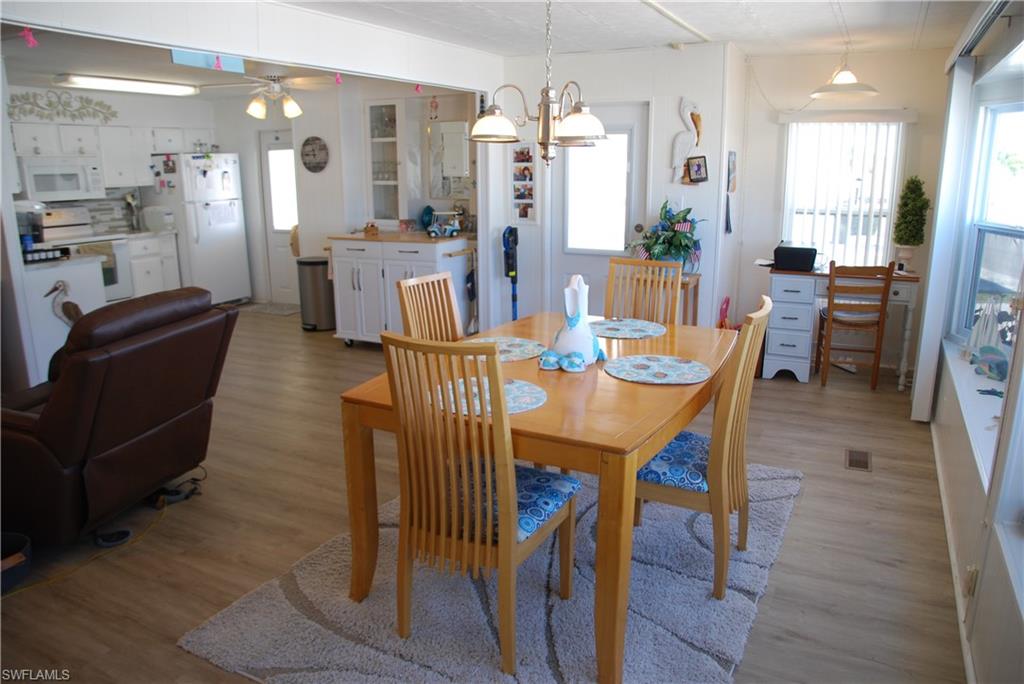 SIX LAKES COUNTRY CLUB - Residential