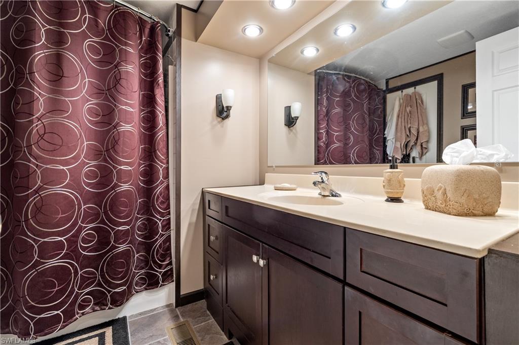 LEESURE VILLAGE - Residential