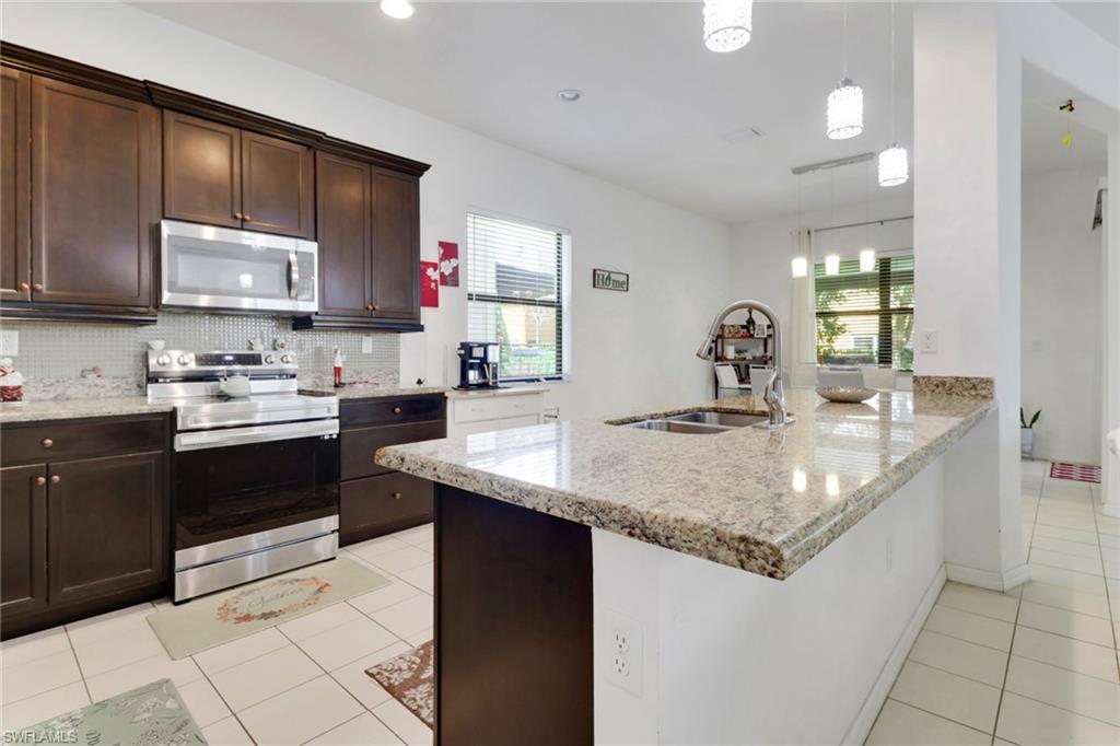 COQUINA AT MAPLE RIDGE - Residential