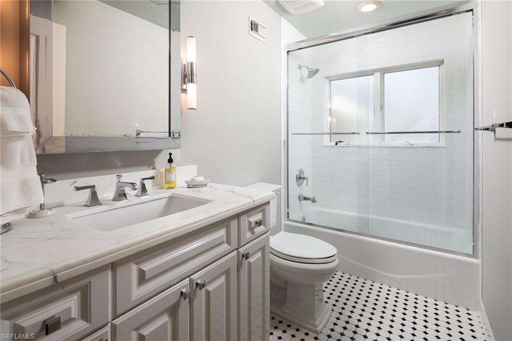 ESTATES AT GREY OAKS - Residential