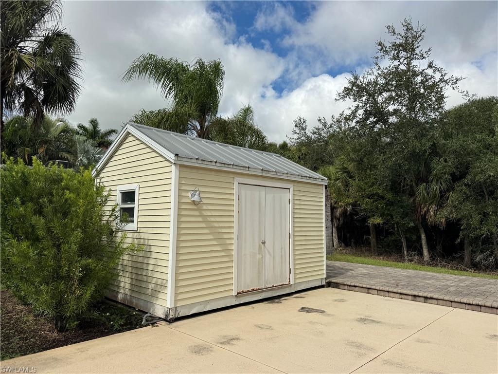 RIVERBEND MOTORCOACH RESORT - Land