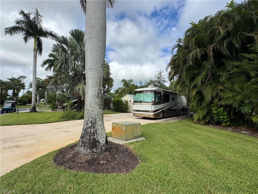 RIVERBEND MOTORCOACH RESORT - Land